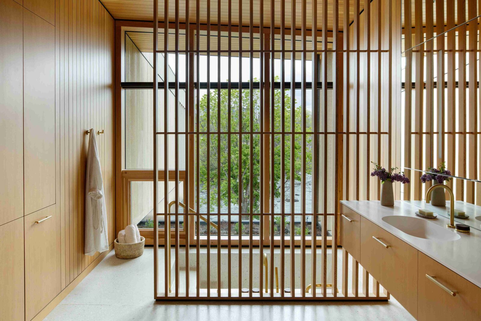 Riverfold House by Hacker Architects