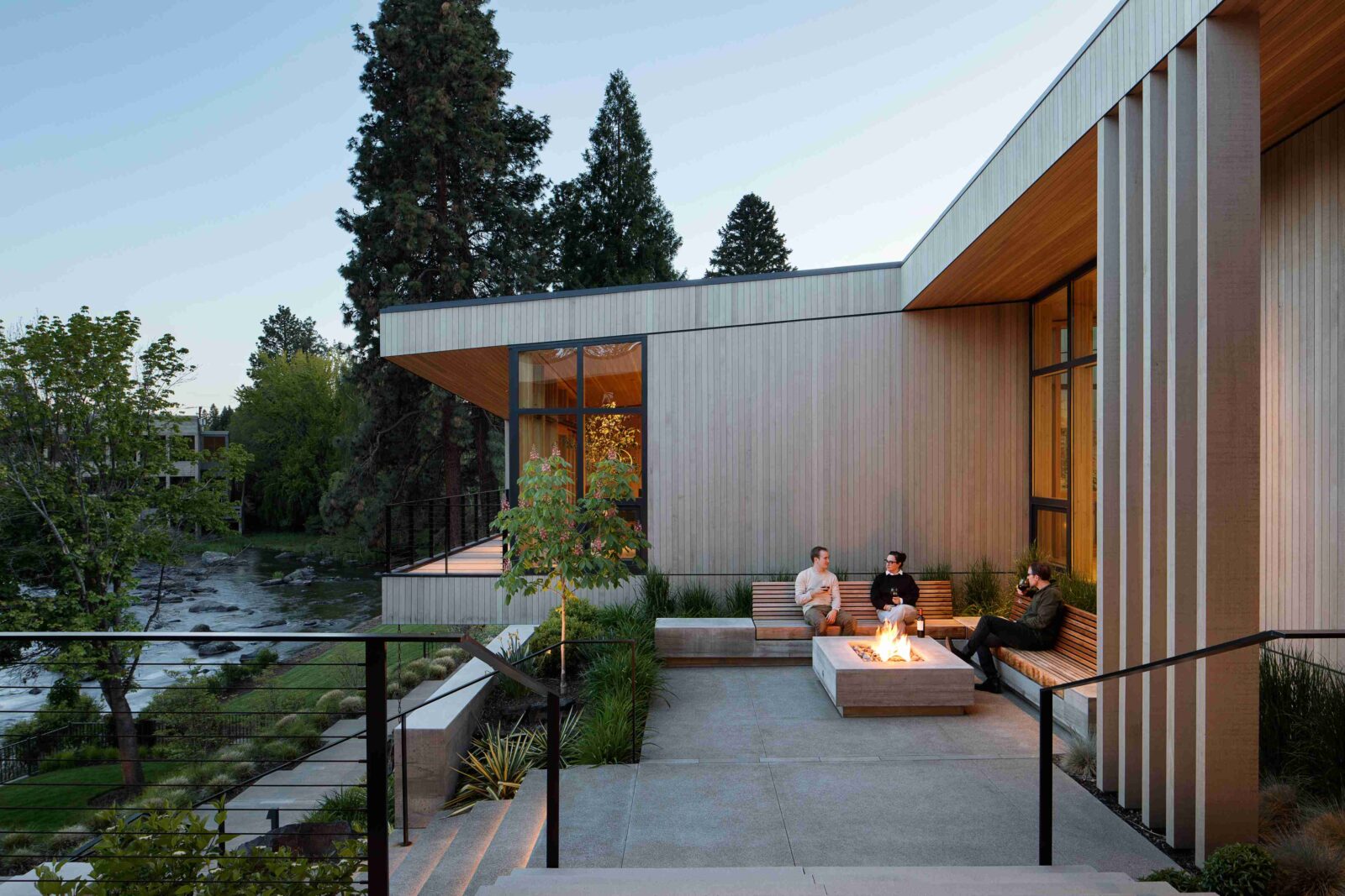Riverfold House by Hacker Architects