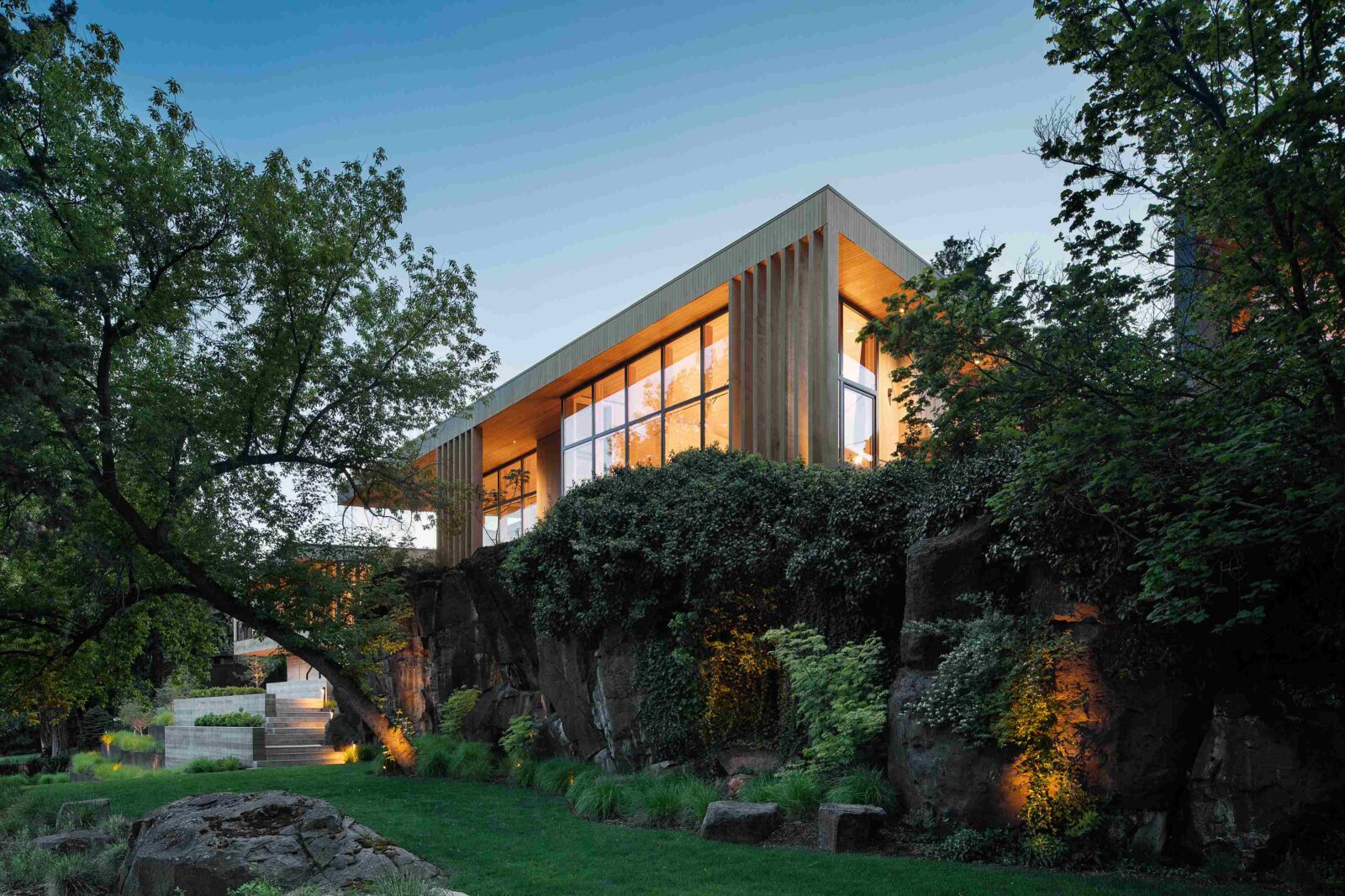 Riverfold House by Hacker Architects