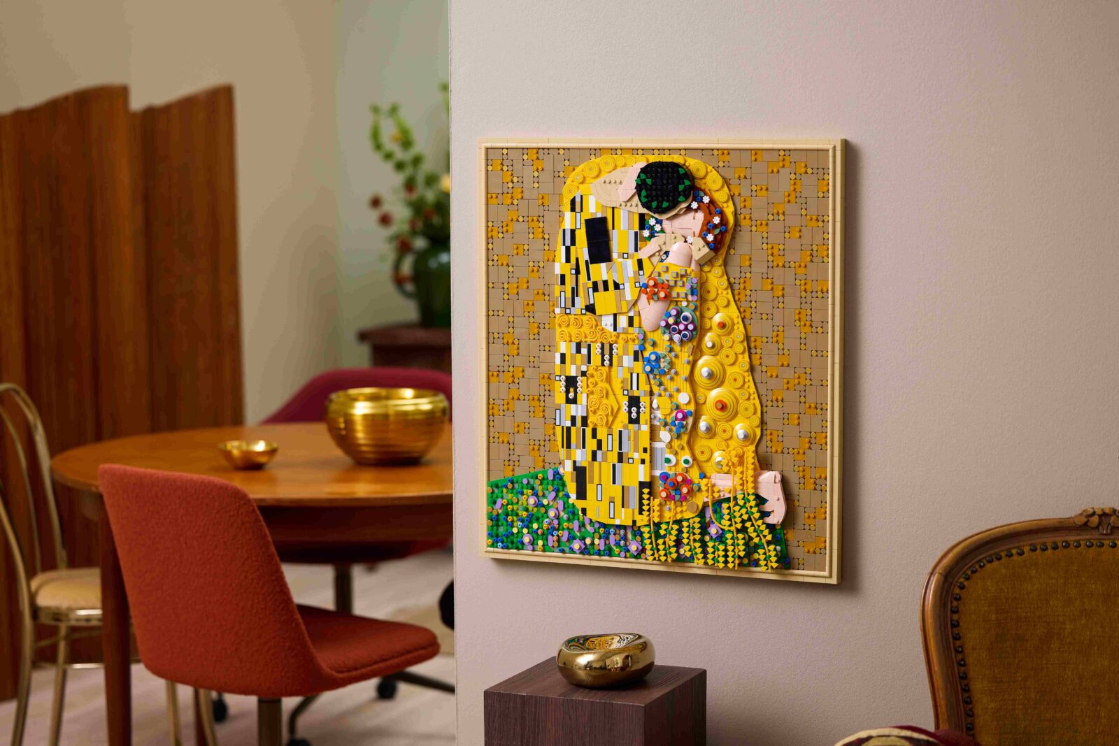 LEGO Art Gustav Klimt's "The Kiss" set