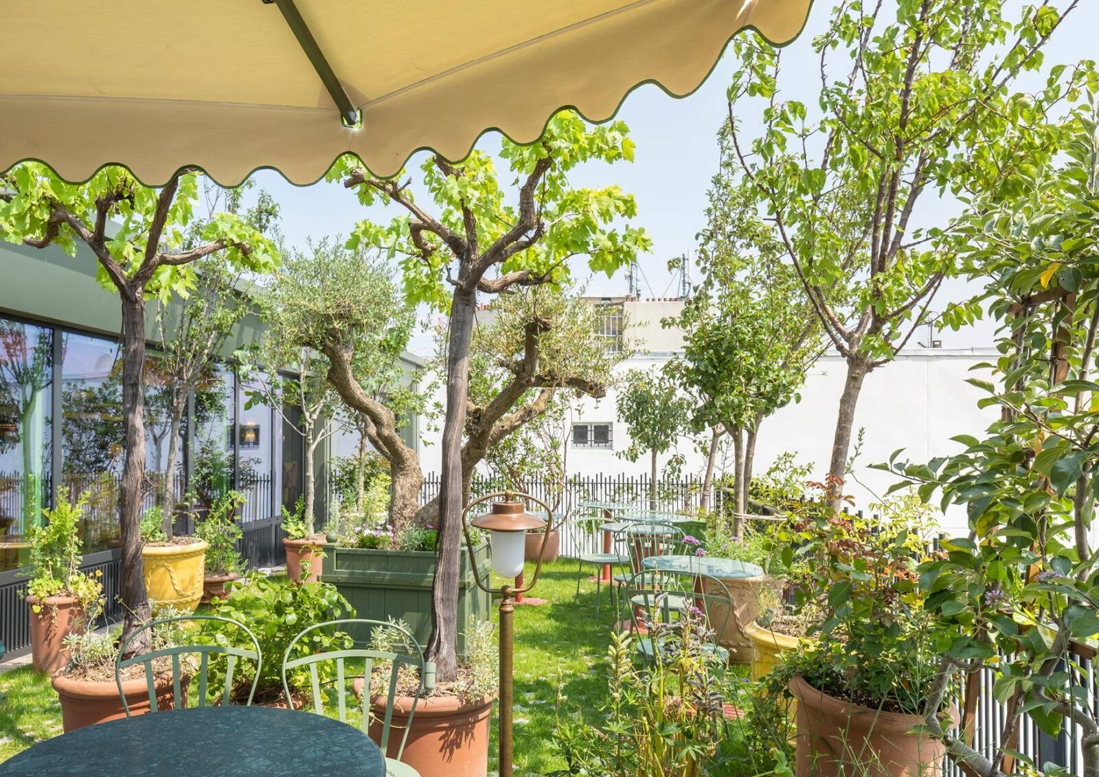 Hôtel La Fantaisie by PetitdidierPrioux Architectes