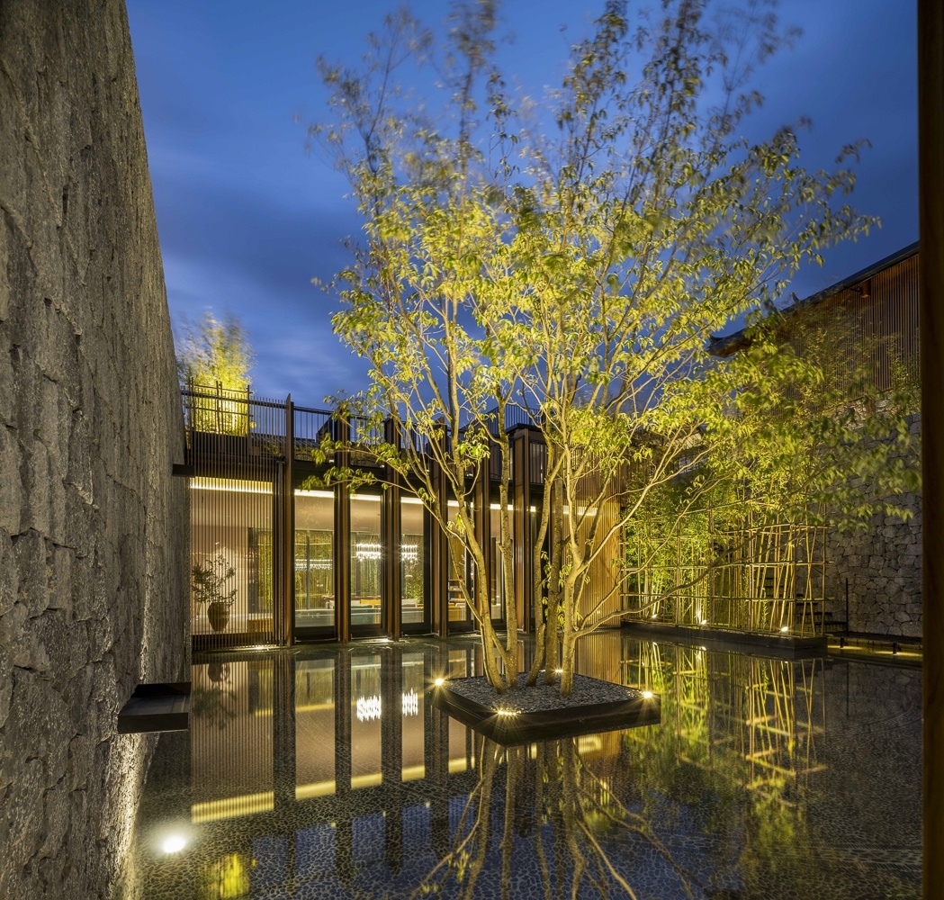 Casa Nguluko by Li Xiaodong Atelier