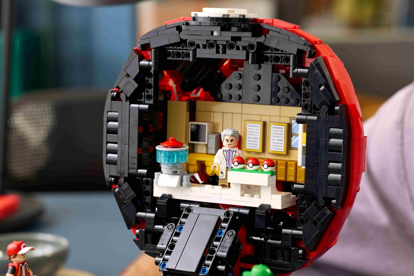 The Iconic Trainer Moments Poké Ball by LEGO