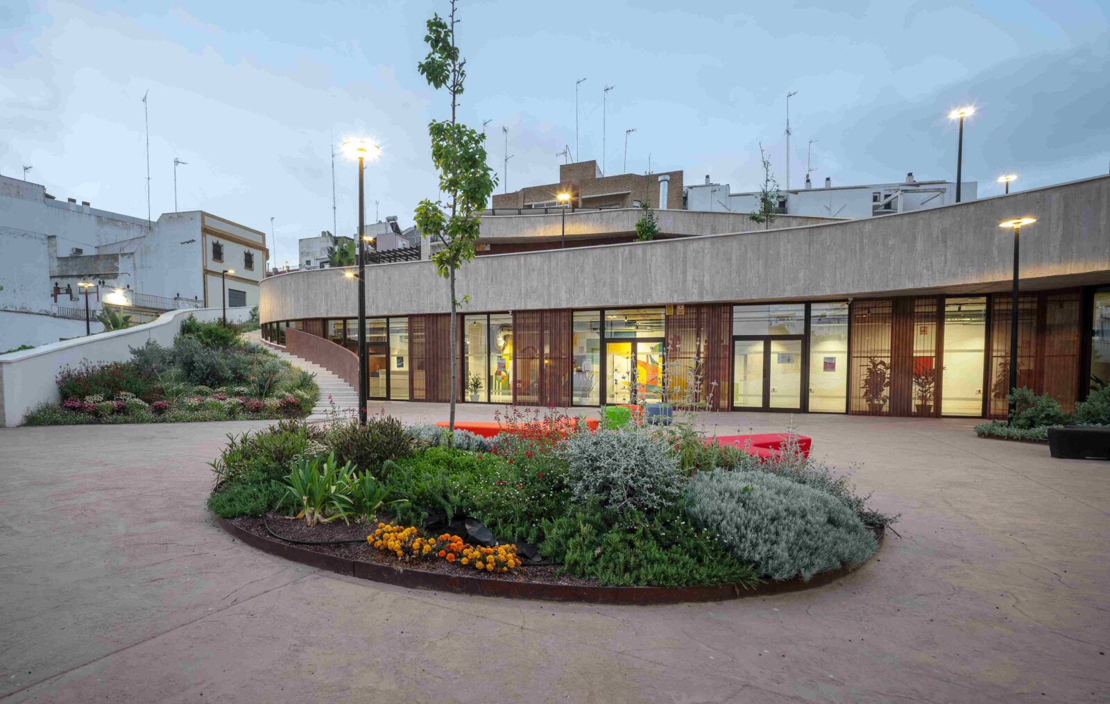 Youth Centre in Alcalá de Guadaíra by Felipe Retuerto, Dunar Arquitectos