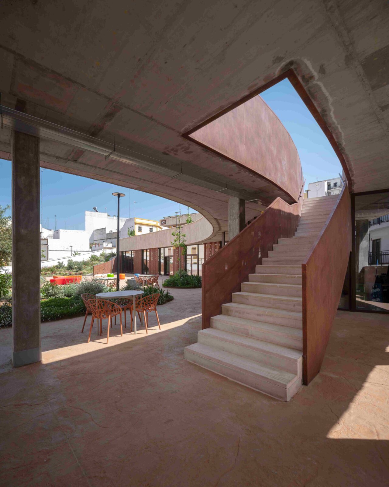 Youth Centre in Alcalá de Guadaíra by Felipe Retuerto, Dunar Arquitectos