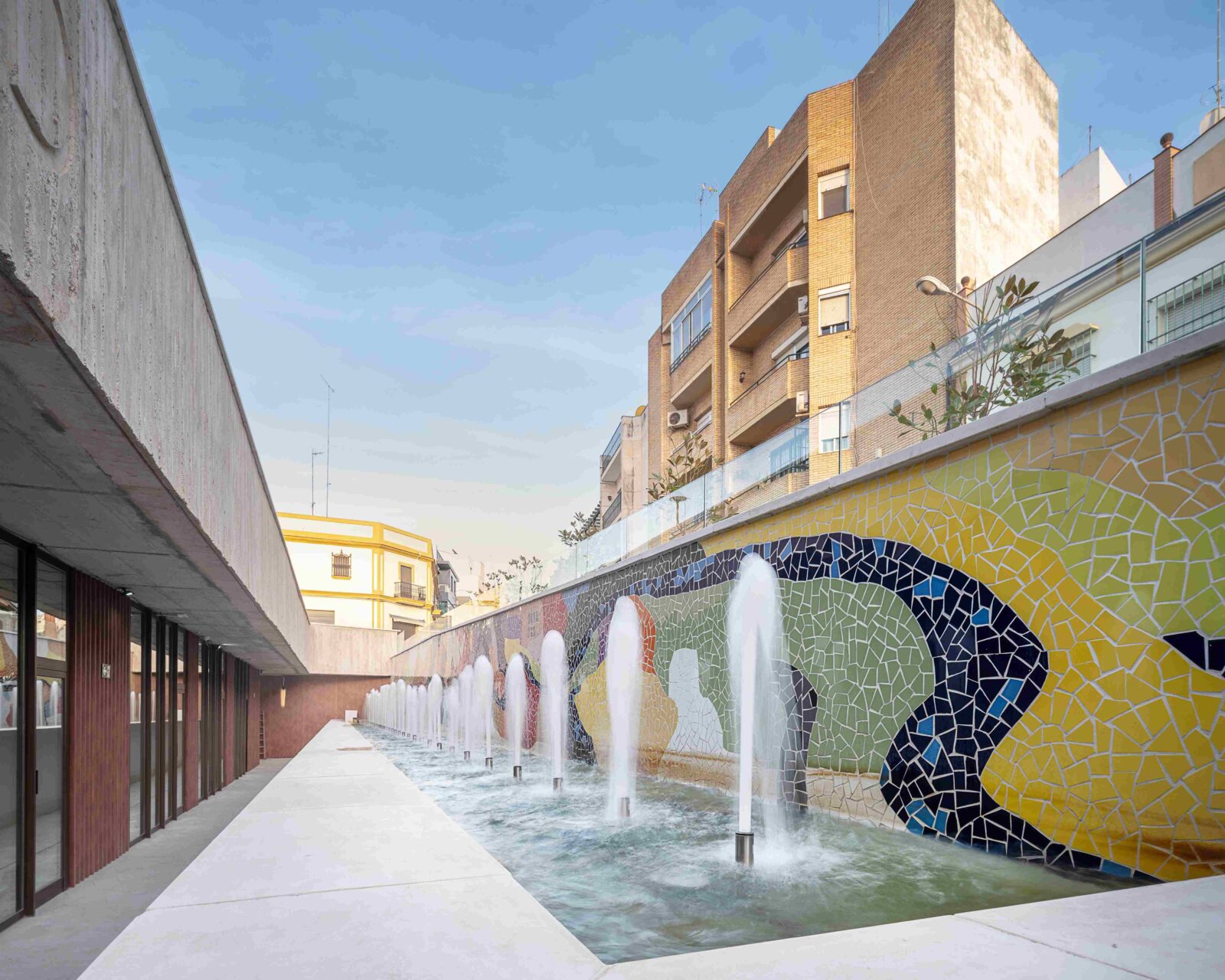 Youth Centre in Alcalá de Guadaíra by Felipe Retuerto, Dunar Arquitectos