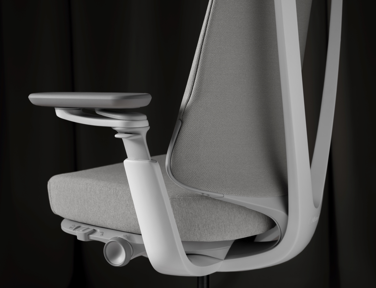 Allsteel 600 Levra