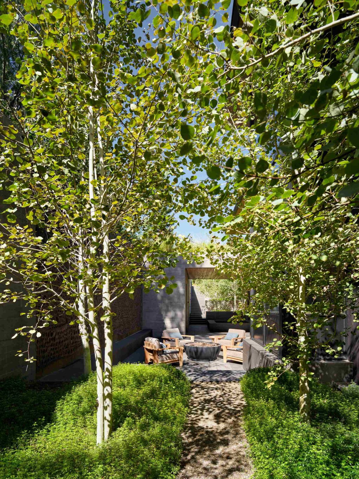 Kara Creek house in Colorado by Walker Warner