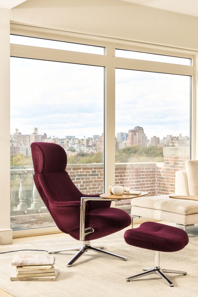 Different lounge with ottoman