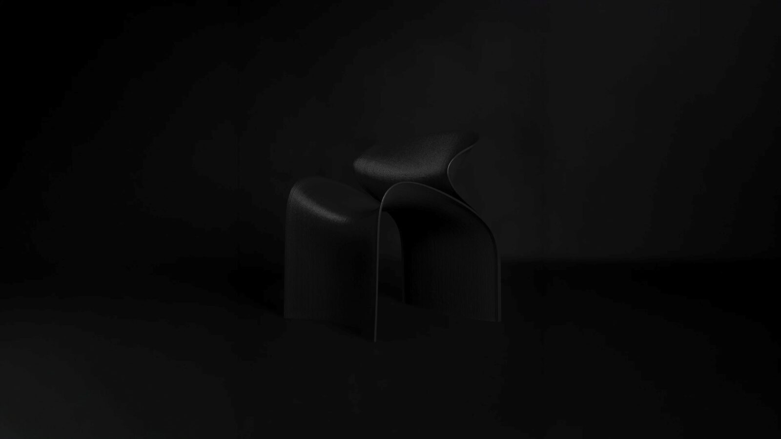 ECHO Chair Black