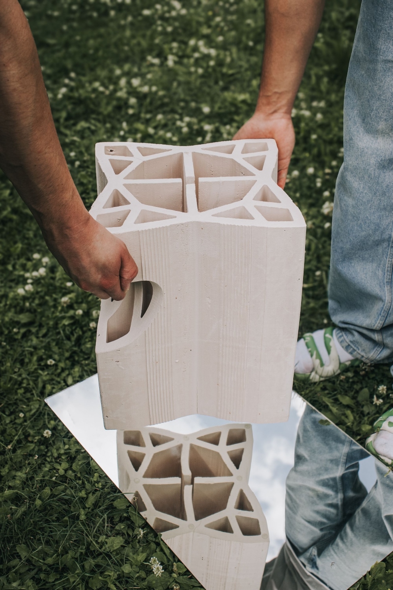 FARO stool