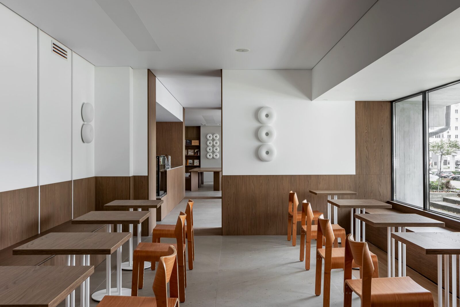 MARKS Coffee & Books