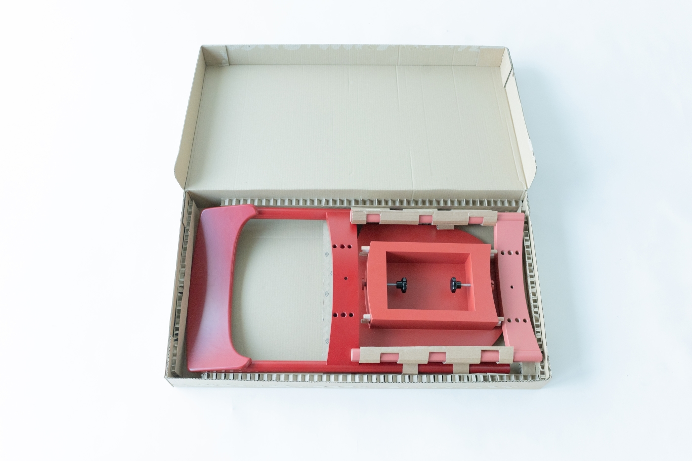 Flat-packed NewHope chair