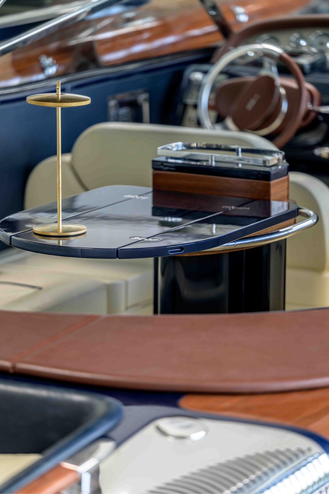 Thaïs by Marcello Ziliani for Platek with SurfShield in SilverMoon