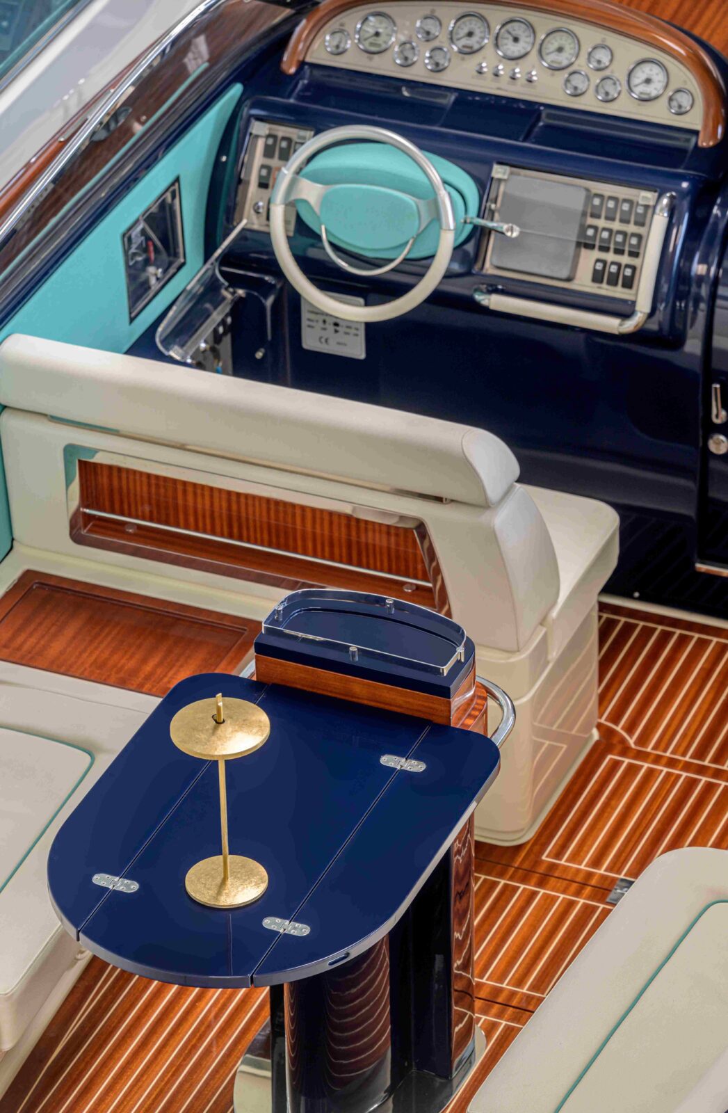Thaïs by Marcello Ziliani for Platek with SurfShield in SilverMoon