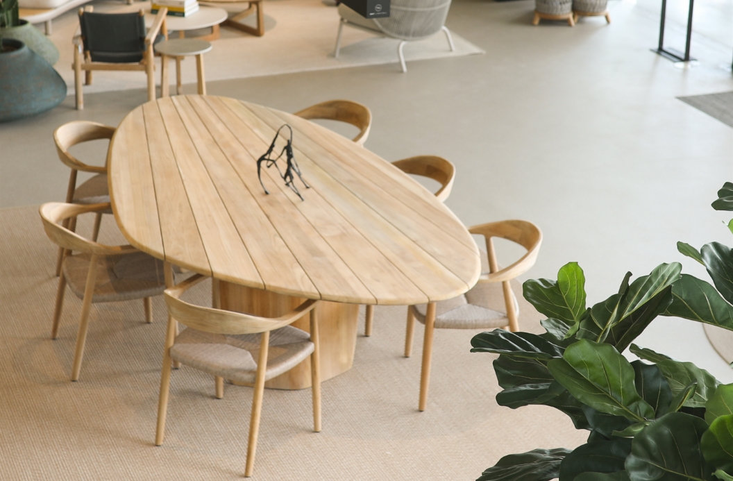 Sorrento Table