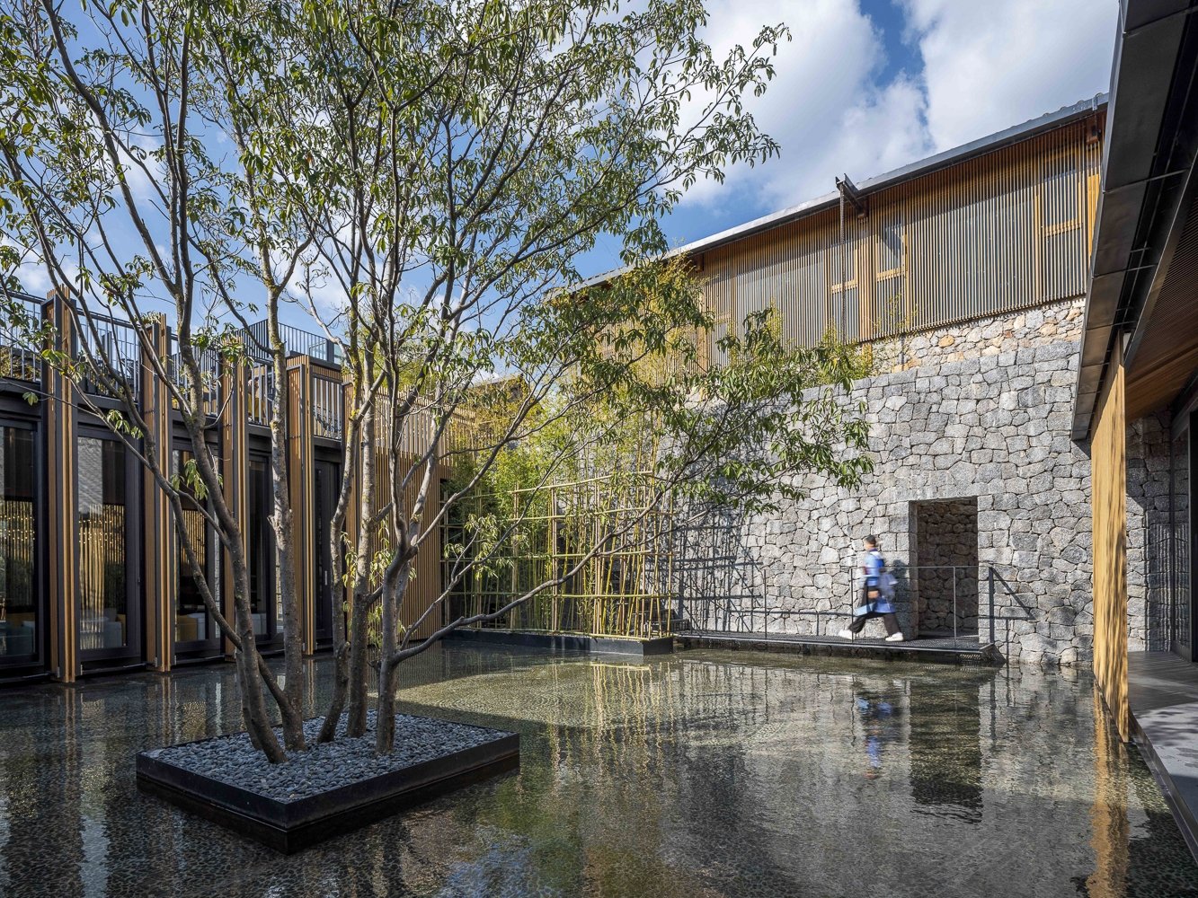 Casa Nguluko by Li Xiaodong Atelier