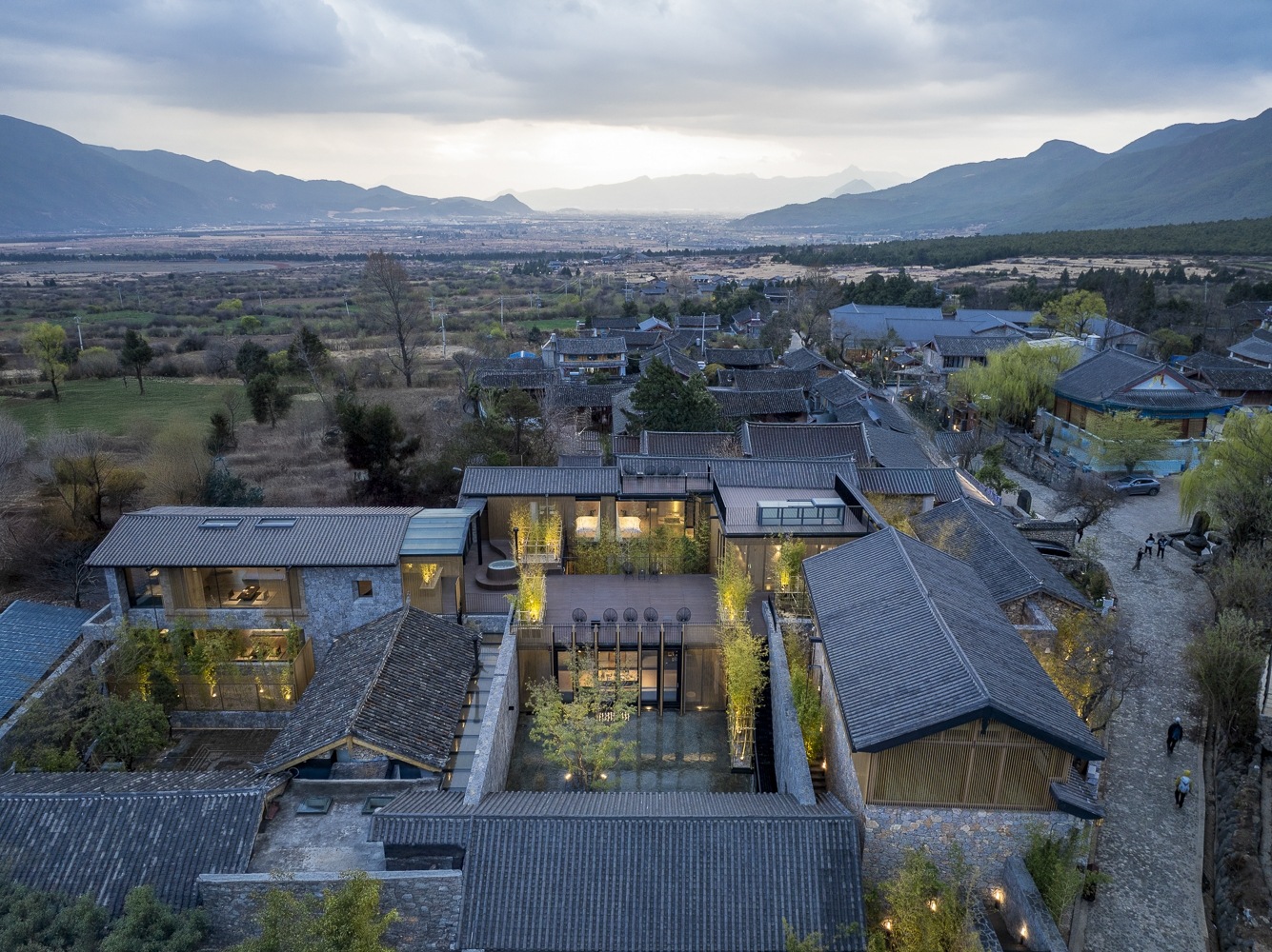 Casa Nguluko by Li Xiaodong Atelier