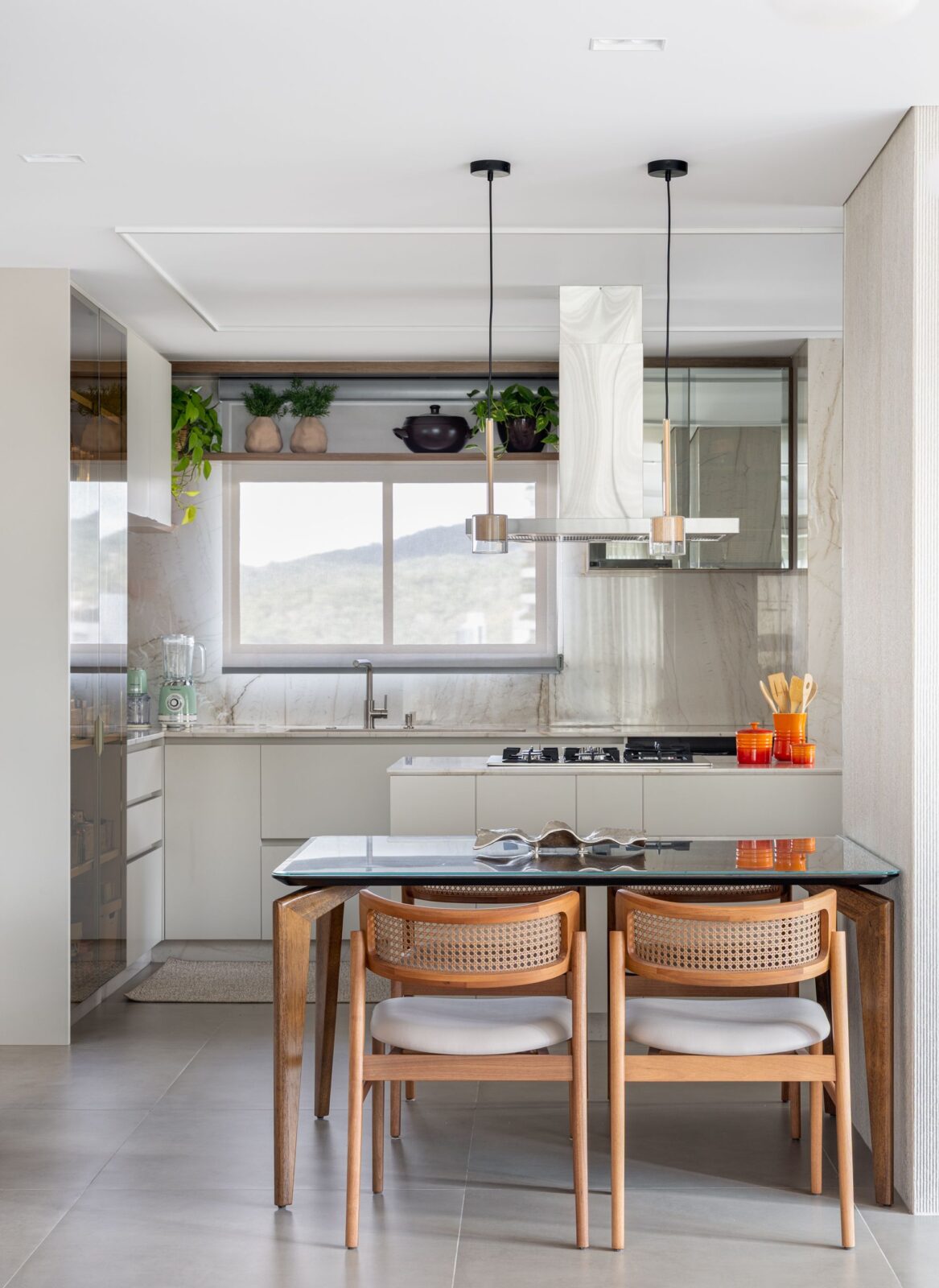 Apartment Blumenau by Paulo Spessatto Arquitetura