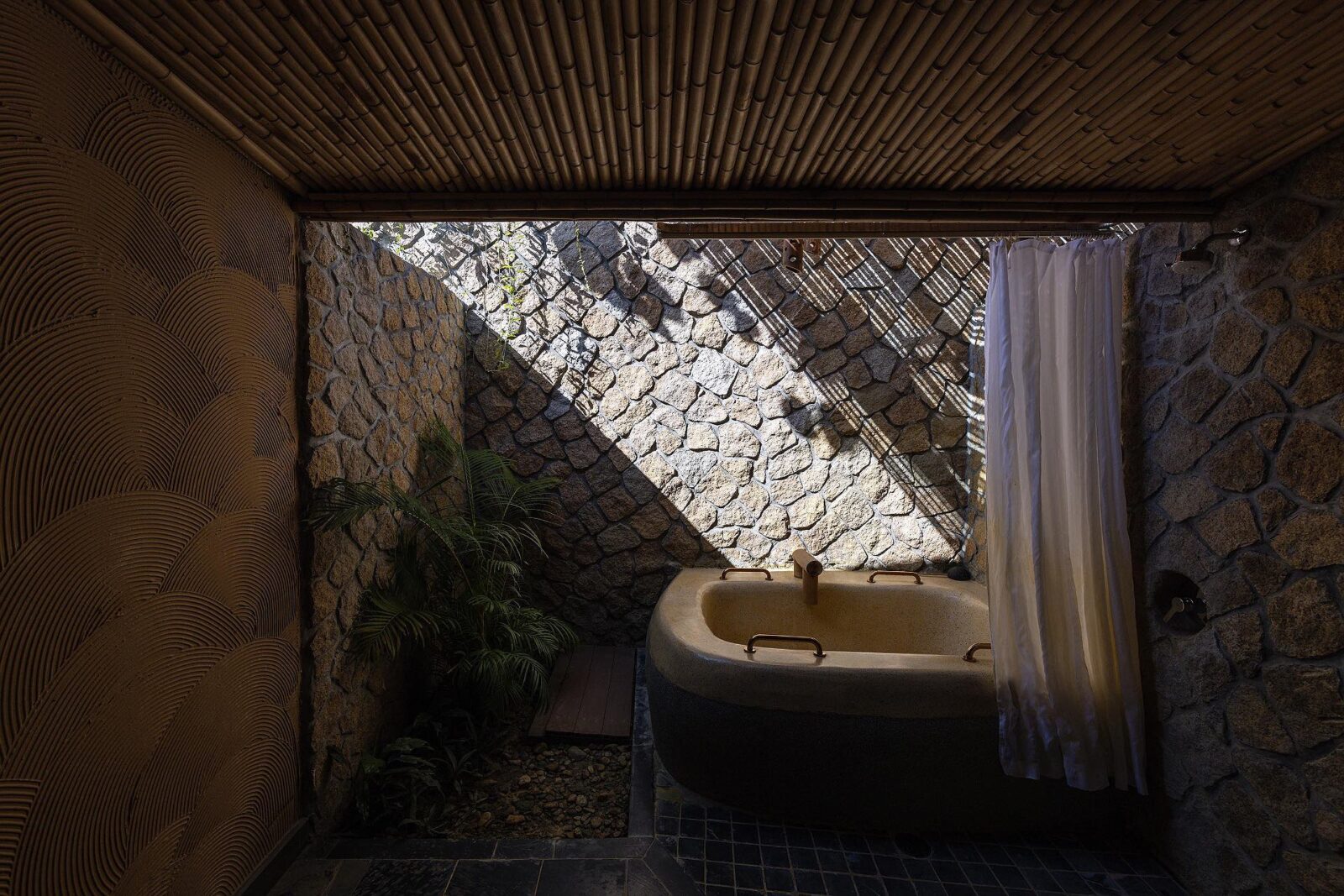 Hidden Spa - Water Hope by IDEE Architects