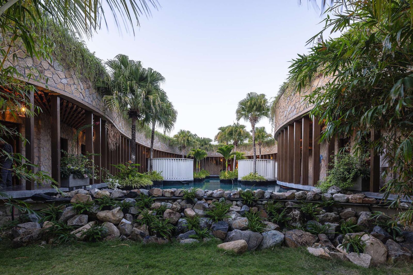 Hidden Spa - Water Hope by IDEE Architects