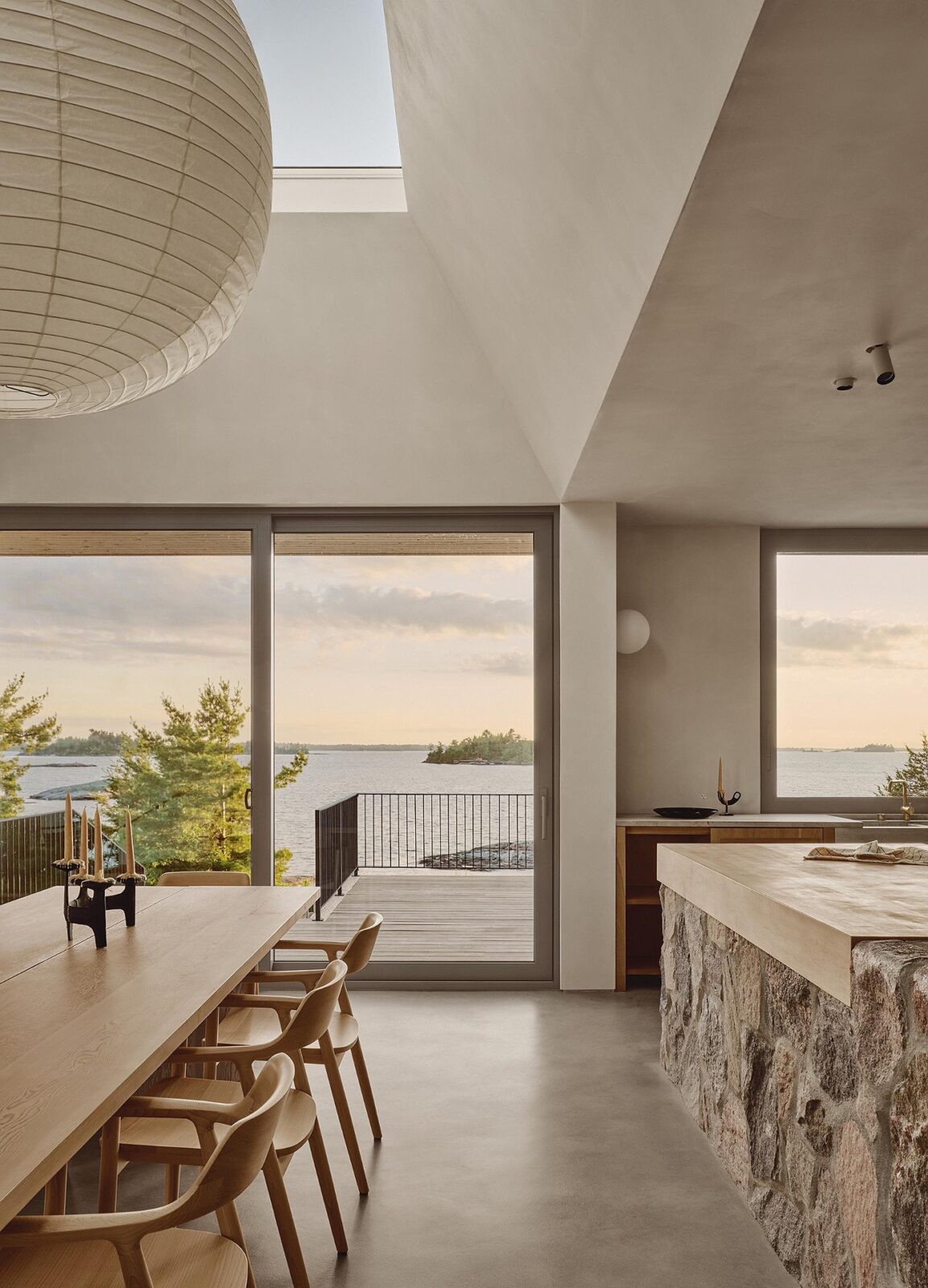 Pine Island Cottage by Bureau Tempo and Thom Fougere Studio