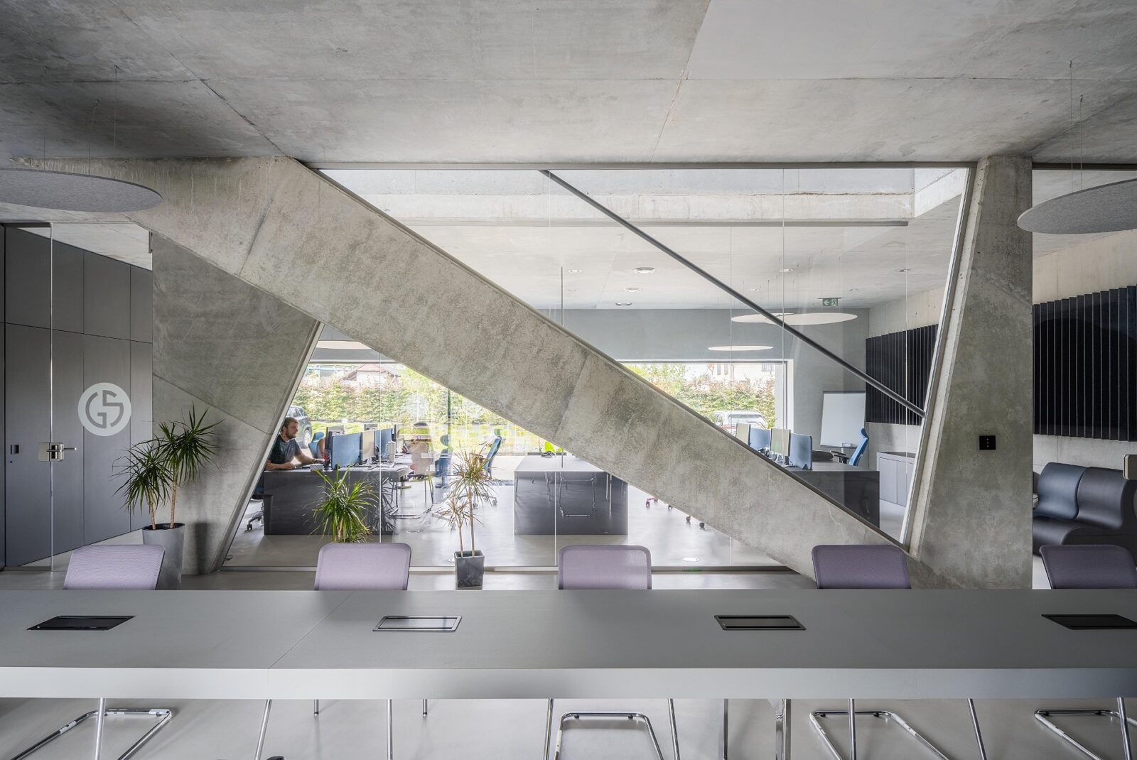 Gambit office-warehouse by KWK Promes
