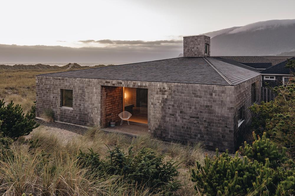 Dune house by Waechter Architecture