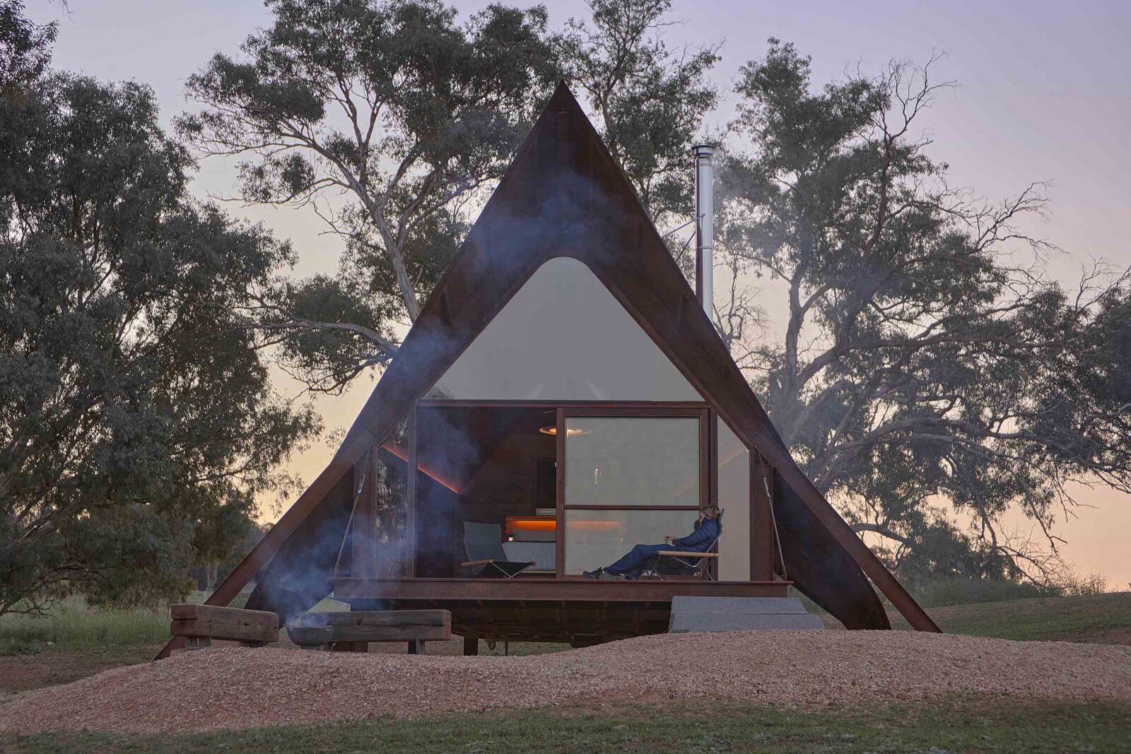 PC3 steel cabins by Casey Brown Architecture