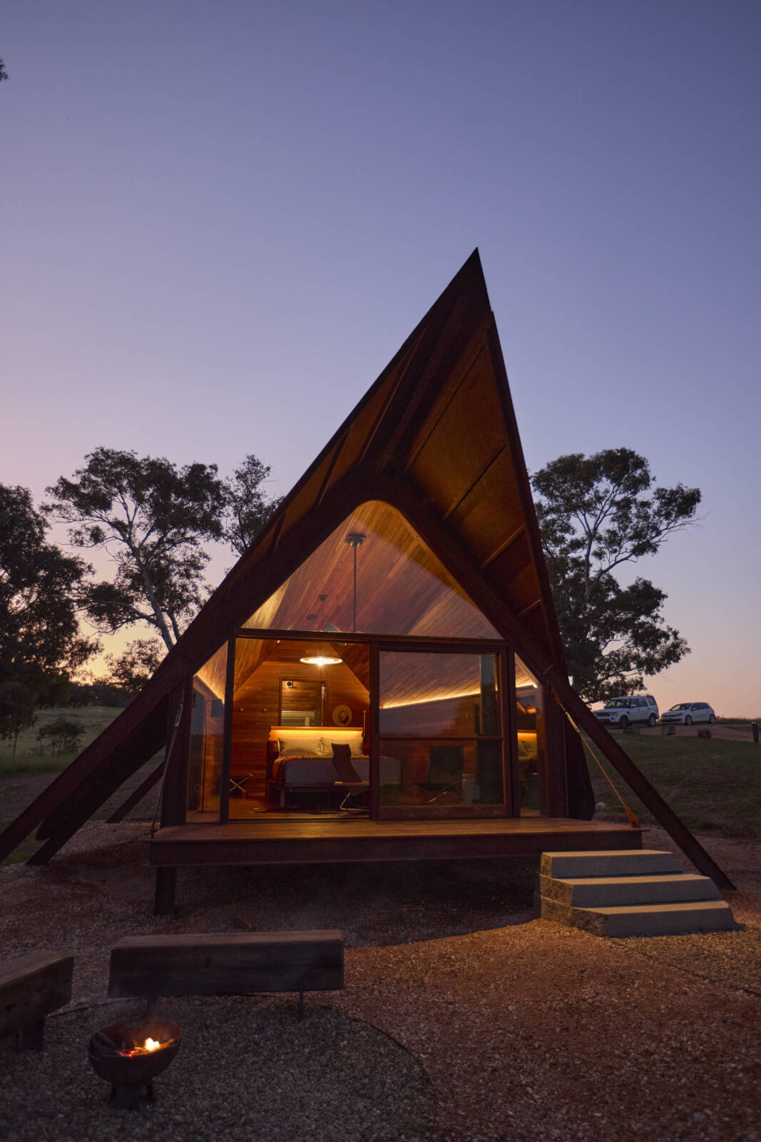 PC3 steel cabins by Casey Brown Architecture