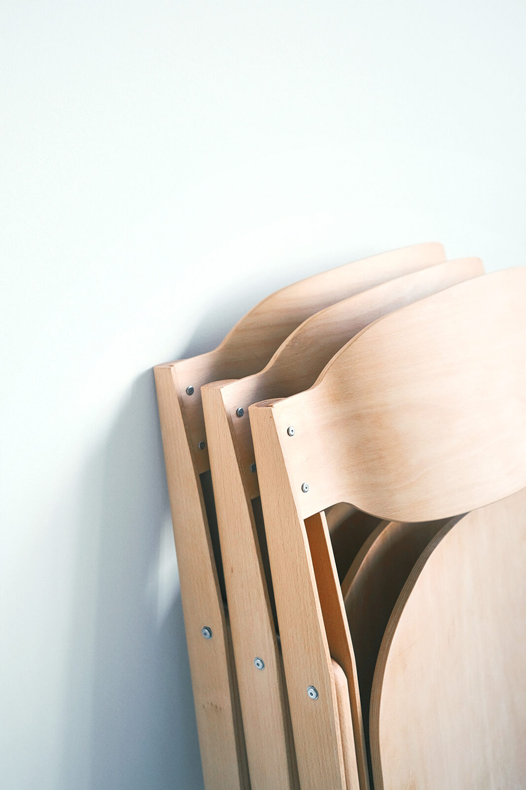 The Pitta chair by Allysa Kim