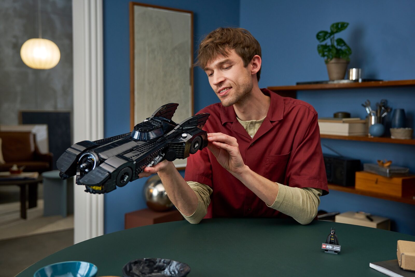 LEGO's New Set Is Two Cars in One: The Batmobile and the Batmissile