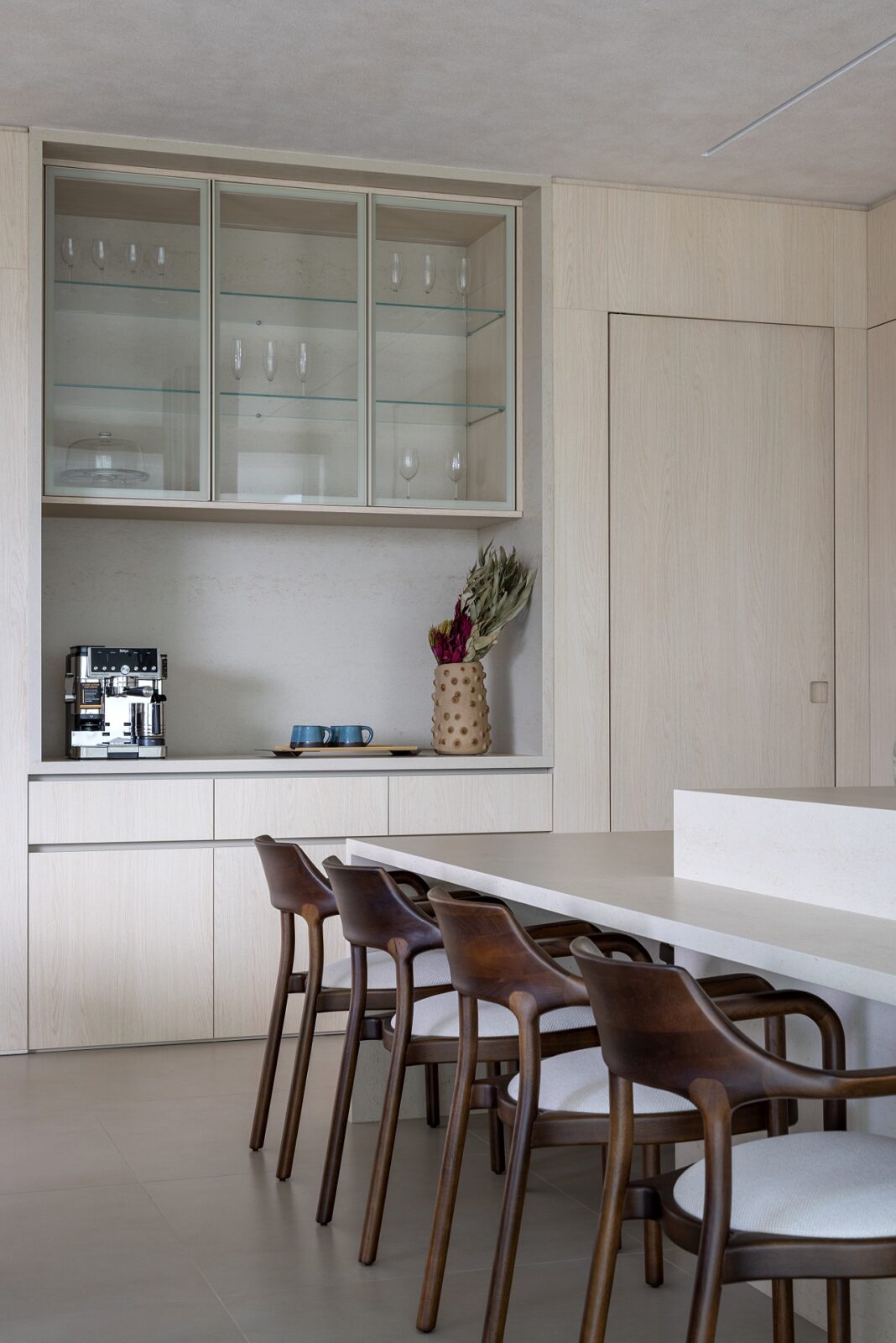 Curitiba apartment by Talita Nogueira