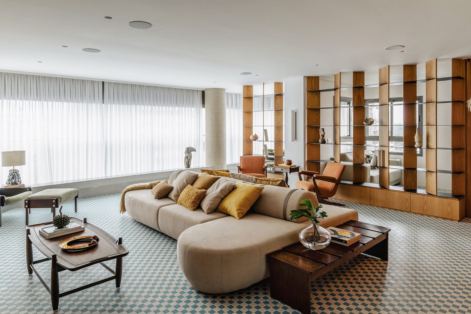 Brooklin Apartment by Küster Brizola Arquitetos