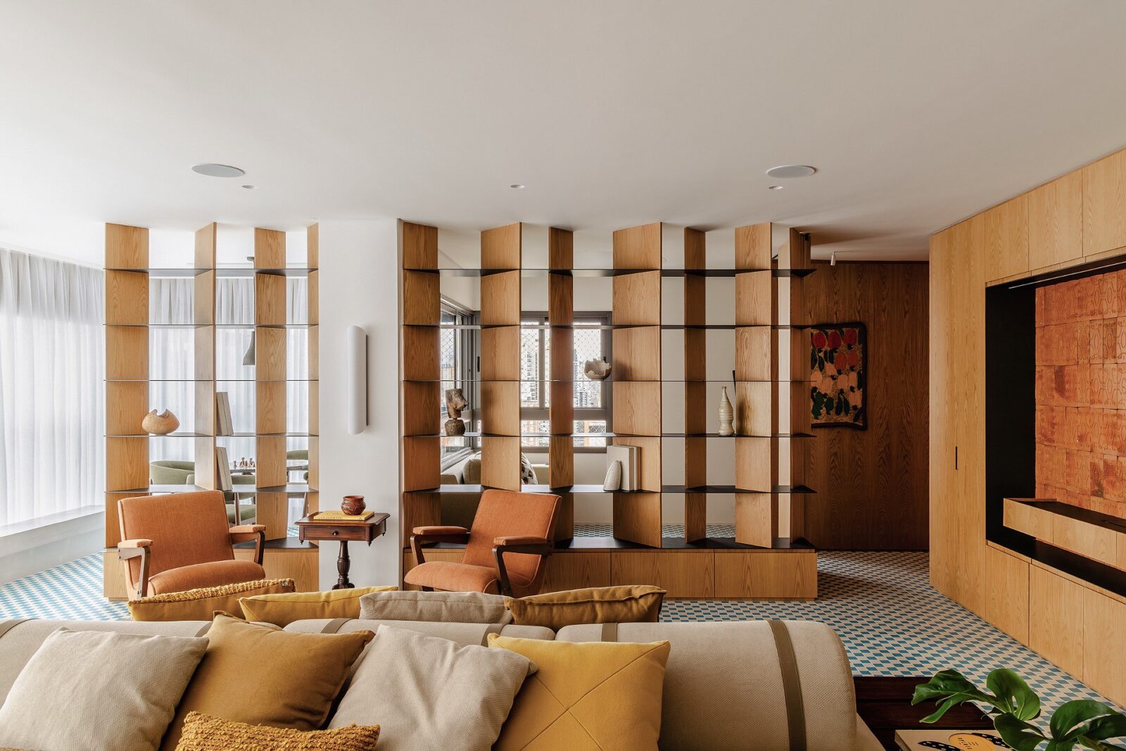 Brooklin Apartment by Küster Brizola Arquitetos
