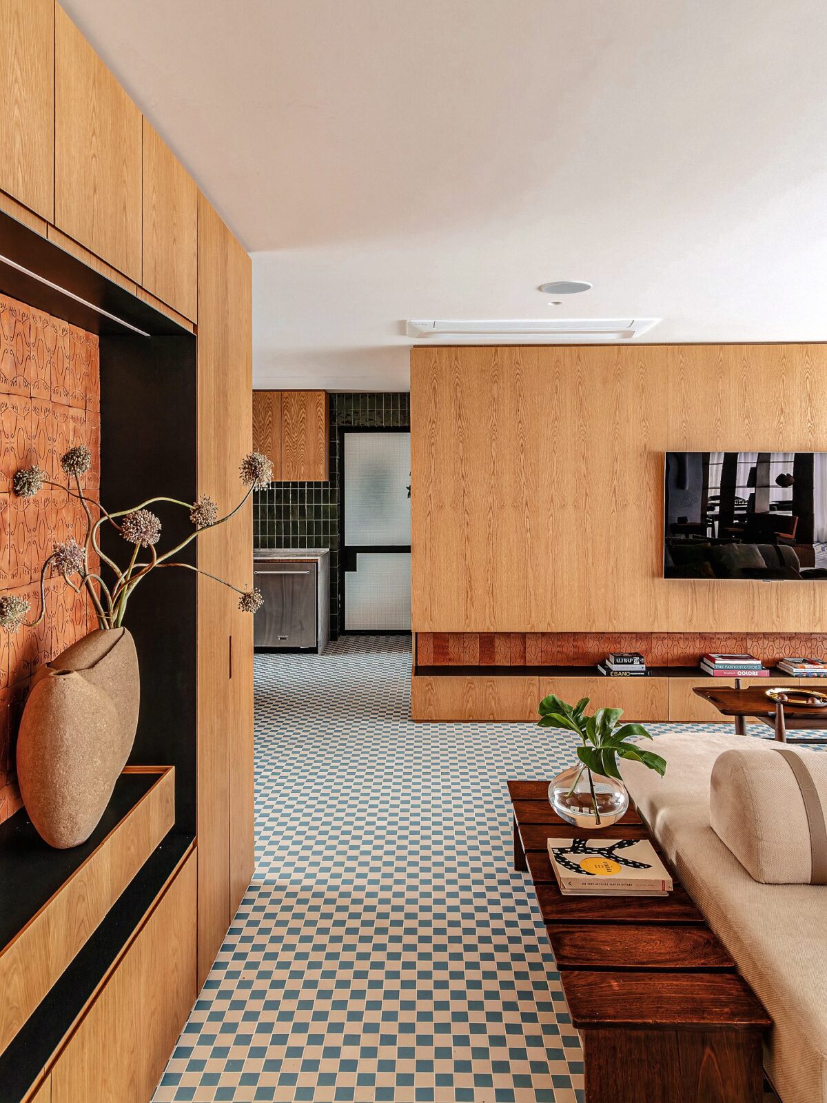 Brooklin Apartment by Küster Brizola Arquitetos