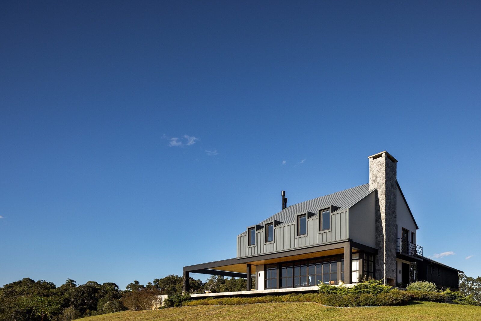 Casa Terra by Nola Arquitetura