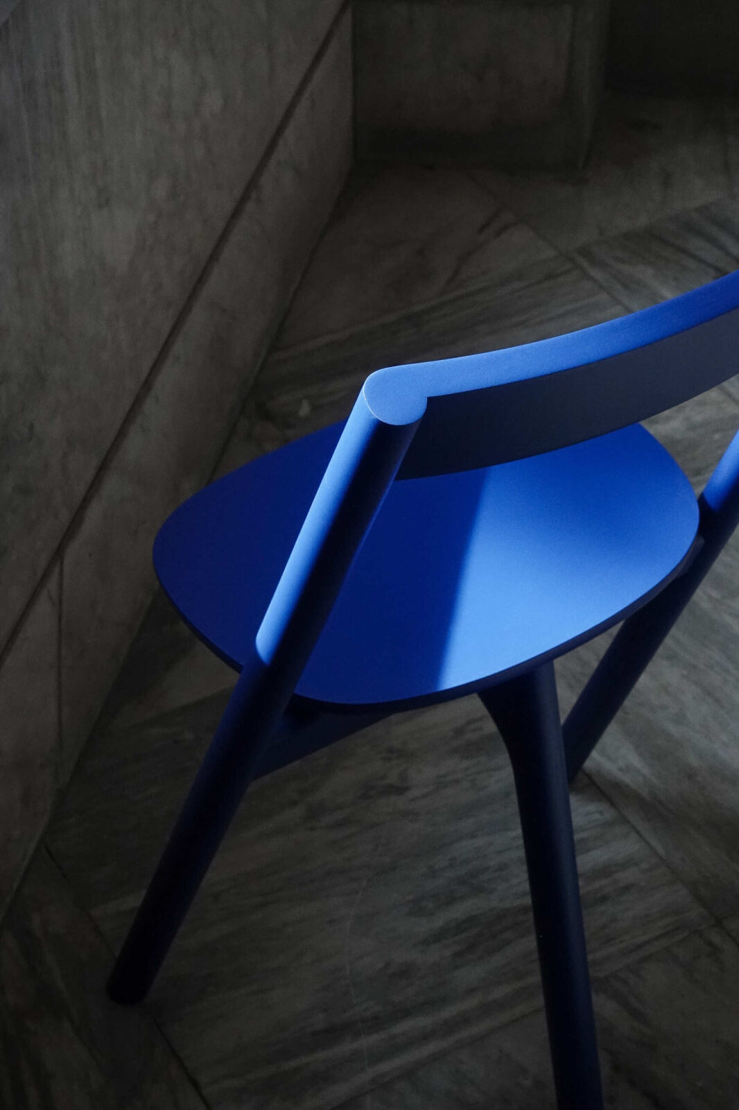 Mezza chair by Ignacio Merino