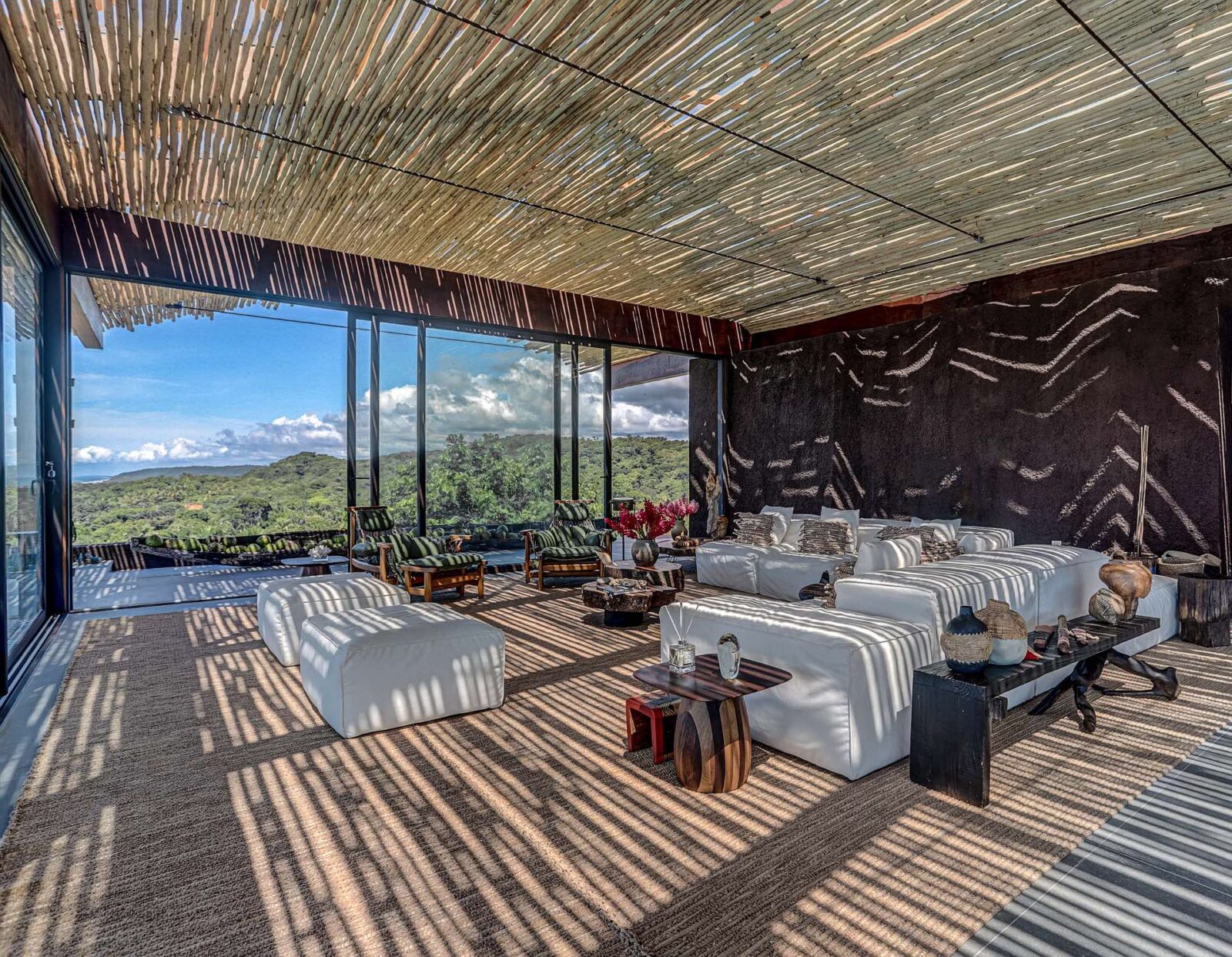 Txai Bungalow by Tetro Arquitetura