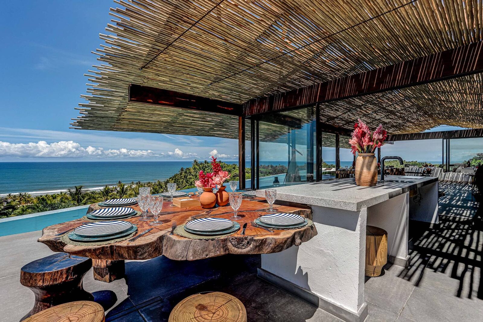 Txai Bungalow by Tetro Arquitetura