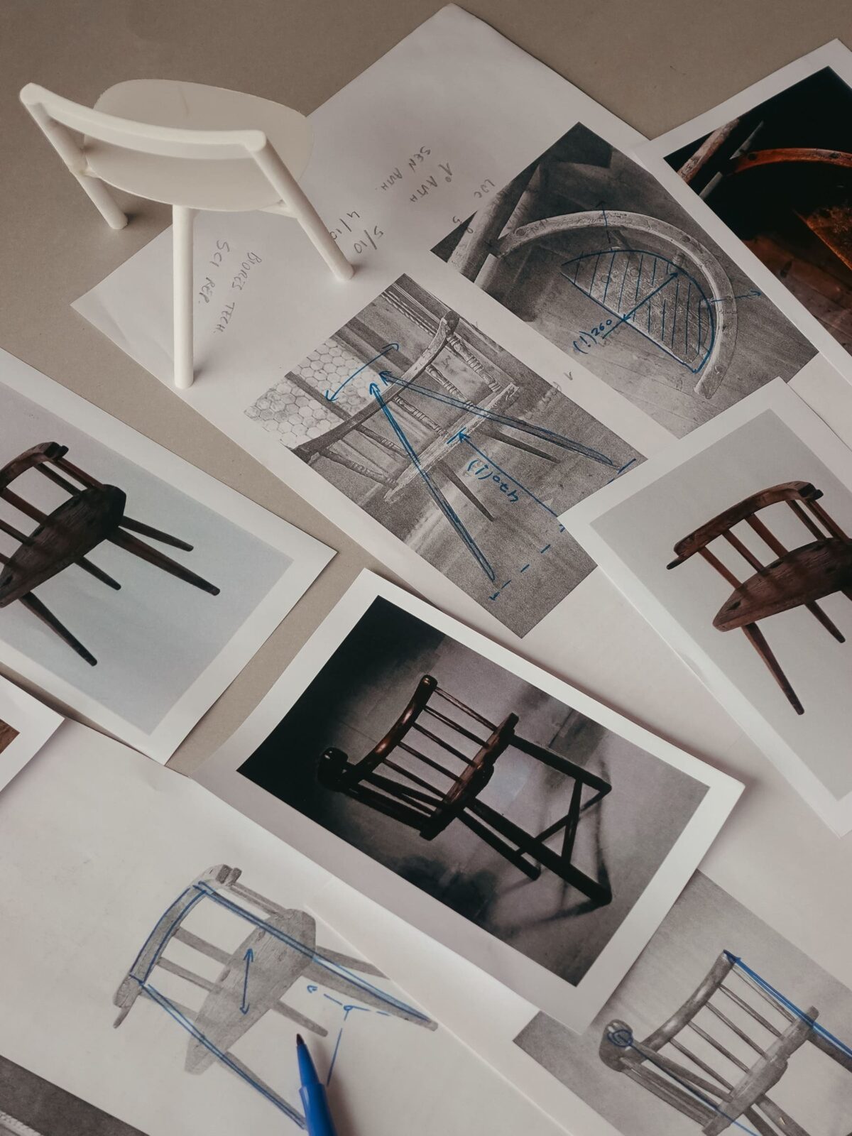 Mezza chair by Ignacio Merino