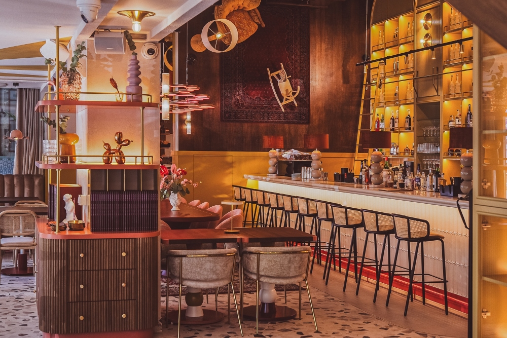 Bar