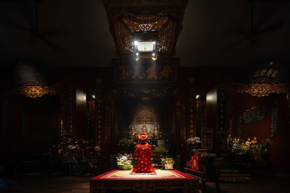 Dao Mau Museum interior