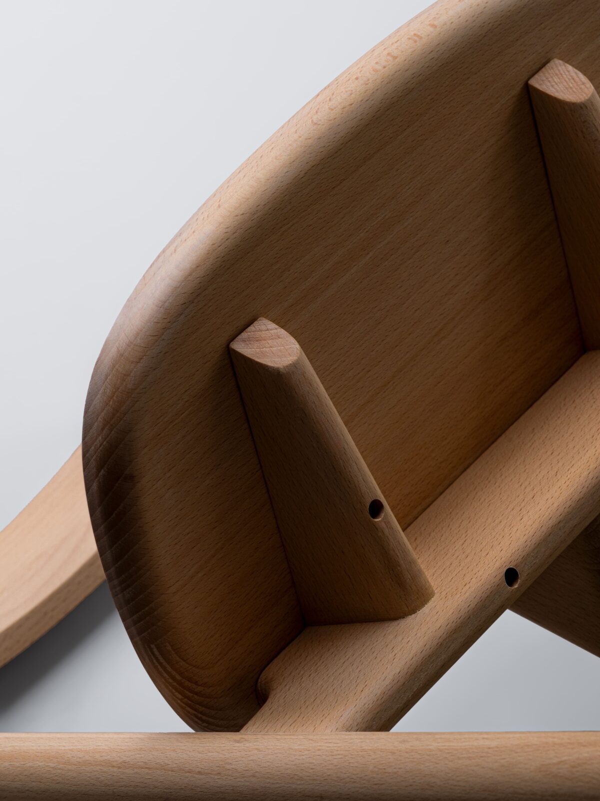 Mezza chair by Ignacio Merino