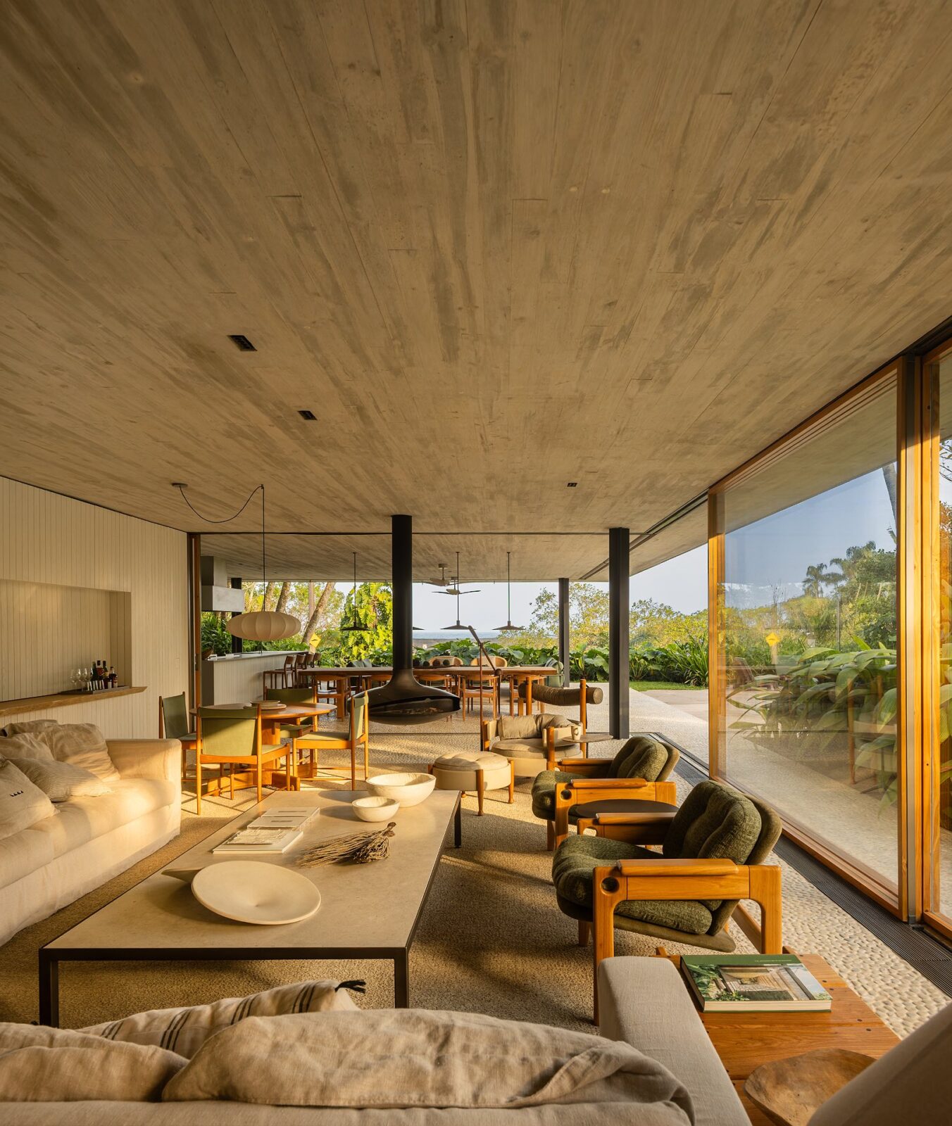Biribinhas House by Studio MK27 and Rodrigo Oliveira Paisagismo