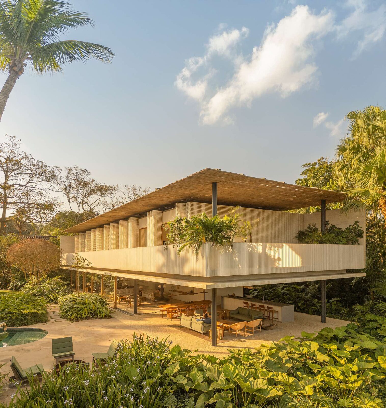 Biribinhas House by Studio MK27 and Rodrigo Oliveira Paisagismo