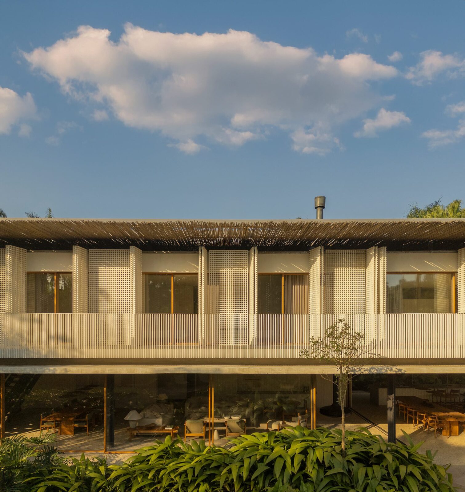 Biribinhas House by Studio MK27 and Rodrigo Oliveira Paisagismo