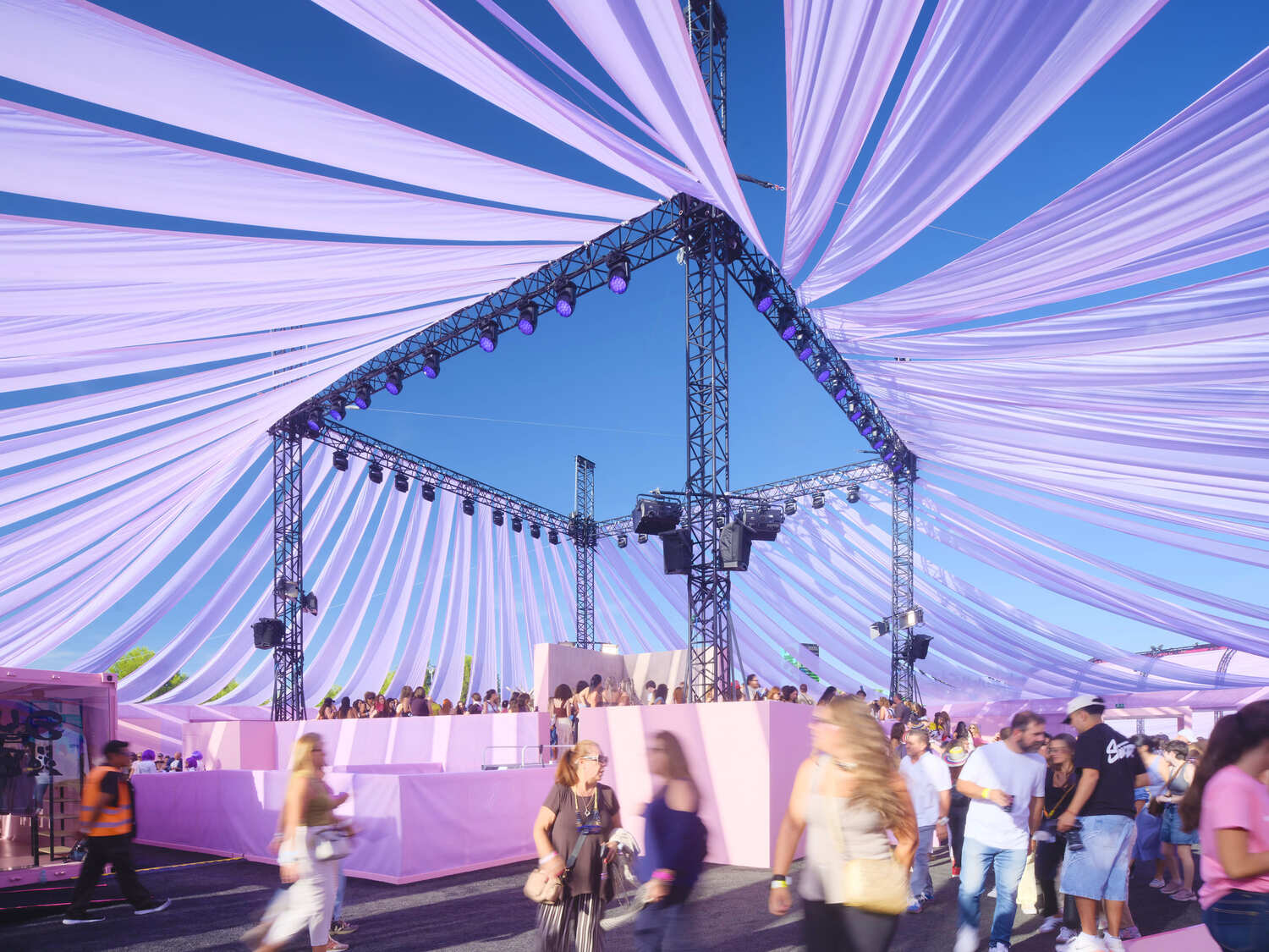 The temporary Shakira Stadium in Madrid by Bjarke Ingels Group (BIG).