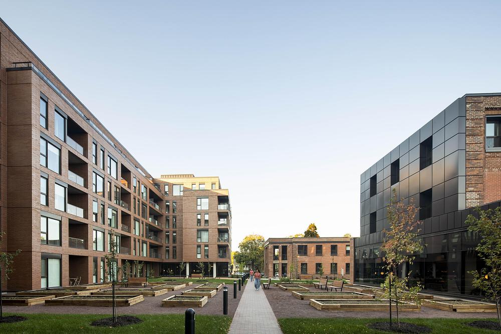 Mellem Grace Dart project designed by Provencher_Roy