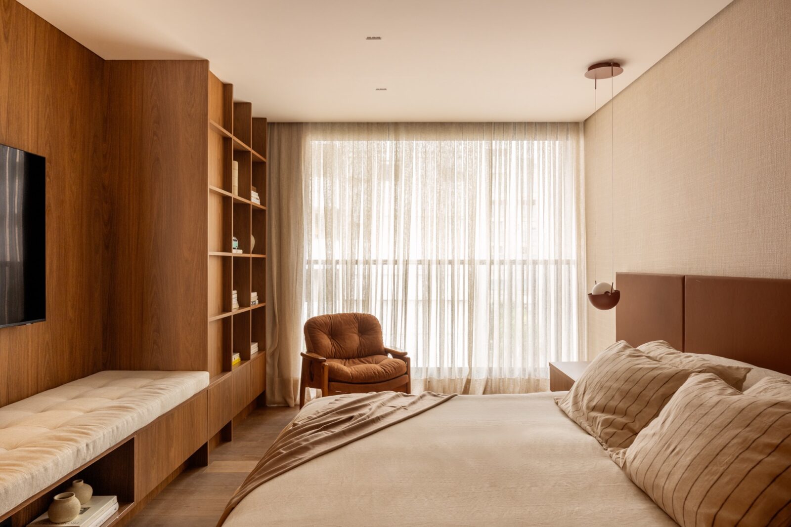 AC Apartment by Kiko Castello Branco Arquitetura